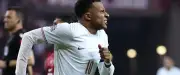Mbappé ouvre le score face à la Turquie mais se blesse au genou