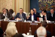 Menton : la maire RN justifie sa politique de recrutement
