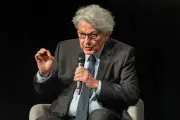 Mélenchon snobe Breton, Royal parie sur les débats télé