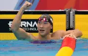 Natation : Shin Ohashi, 17 ans, bat le record du monde du 200 m brasse