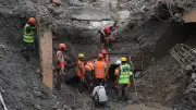 Népal : deux ouvriers sauvés vivants d'un tunnel 9 jours après la crue