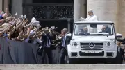 Papamobile du pape Léon XIV : pourquoi la plaque SCV 1 ?