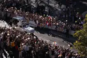 Pape Léon XIV : un million de fidèles à Paris malgré la déchristianisation