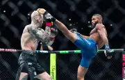 Parnasse foudroie Hooker pour ses débuts UFC à Paris