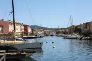 Port Grimaud : l'amarrage exclu du titre de propriété par la justice