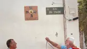 Saint-Christol dévoile une plaque en hommage aux pèlerins de Compostelle