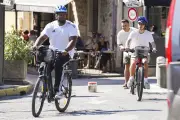 Timothée Chalamet aperçu à Saint-Tropez pour le mariage de Ryan Friedkin