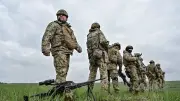 Ukraine : Amnesty accuse Moscou de recruter des étrangers par la tromperie