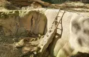 Une barge de 1944 réapparaît dans le Doubs à Clerval