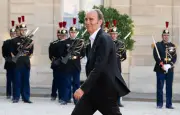 Xavier Niel en pole pour racheter 60 millions de consommateurs