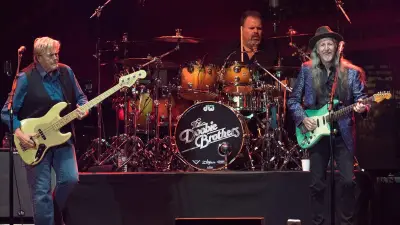 À 59 ans, il découvre qu'il est le fils caché de Michael McDonald