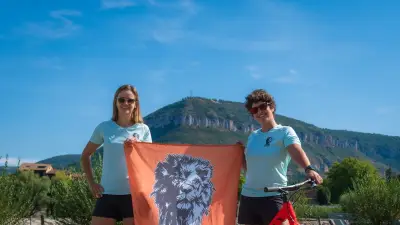 800 km en trottinette de Royan à Sète : le défi de deux Millavoises