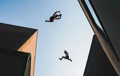 Bayonne : un parkour park inauguré sous un pont