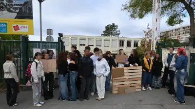 Blocus lycée Jean-Vigo : les élèves maintiennent la pression