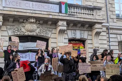 Blocus lycéens : 400 lycées fermés, 300 policiers et 170 élèves blessés