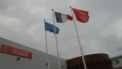 Blocus lycées Sète : deux interpellations après un feu de poubelle