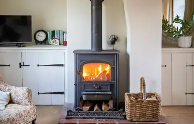 Chauffage au bois : ventes en berne malgré la flambée des énergies