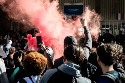 Choc des générations : la jeunesse face à un avenir assombri
