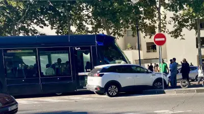 Collision tramway-taxi à Montpellier : trafic perturbé à Port Marianne