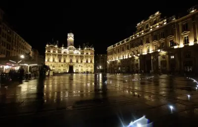 Couvre-feu reconduit à Lyon mardi, interdictions dès 16h