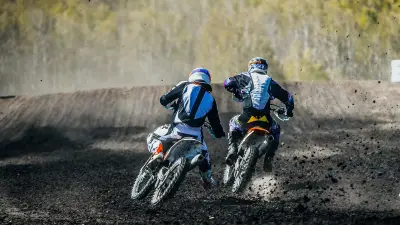 Deux jeunes de 18 ans morts au Motocross des Nations : piste de l'intoxication