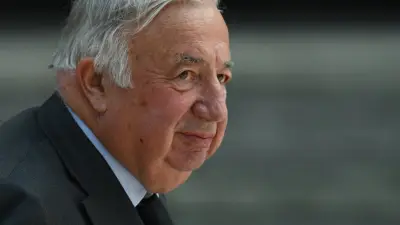 Gérard Larcher réélu président du Sénat, doit composer avec le RN
