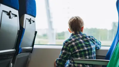 Guyane : un garçon de 7 ans oublié dans un car scolaire retrouvé mort
