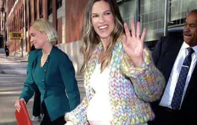 Hilary Swank attend son troisième enfant à 52 ans