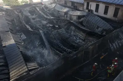 Incendie au marché des Enfants-Rouges : 17 commerces détruits à Paris