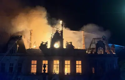 Incendie mairie de Limoges : Stéphane Bern demande une reconstruction à l'identique