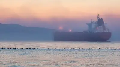 La Marine française arraisonne le pétrolier DF Peak au sud de La Réunion