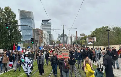 Manifestation à Paris : la peur ne dissuade pas les manifestants