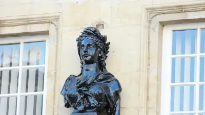 Marianne de Bagnols-sur-Cèze : vandalisée en 1941, restaurée en 2019