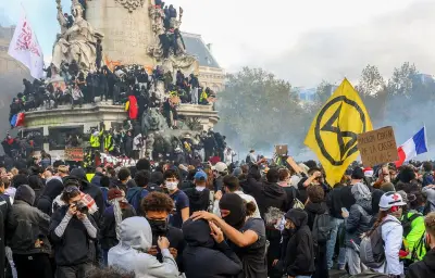 Mobilisation sous tension : 70.000 forces de l'ordre déployées