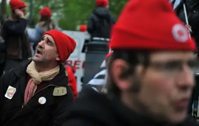 Mobilisations : pourquoi la rue ne fait plus plier l'exécutif