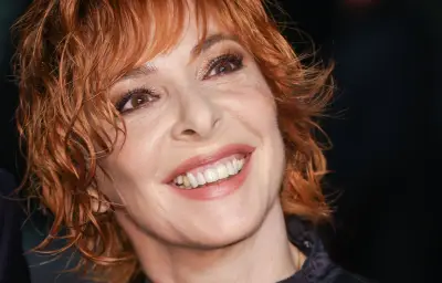 Mylène Farmer : album Egregore et chanson pour Scrooge