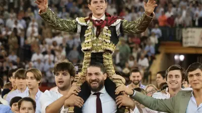 Palacio triomphe, Castella privé d'un trophée à Saragosse