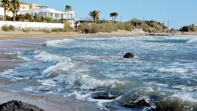 Érosion du littoral en Occitanie : l'État et les élus unissent leurs forces