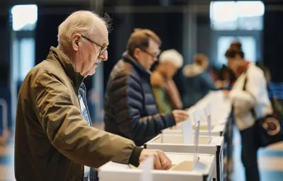 Sondages présidentielle : Le Pen en tête, duels serrés pour le second tour