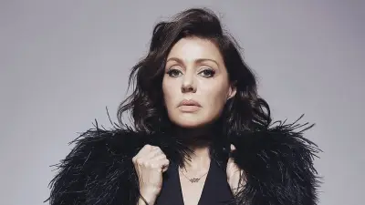 Tina Arena de retour en France après 15 ans d'absence