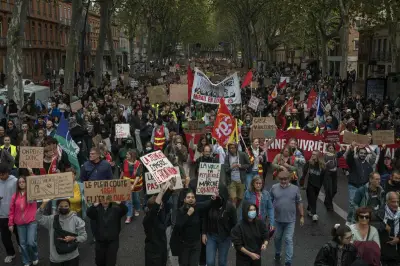 Vie chère : 800.000 manifestants selon les organisateurs, 550.000 pour l'Intérieur