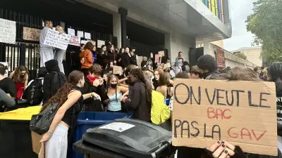 Violences soudaines lors du mouvement lycéen à Nîmes