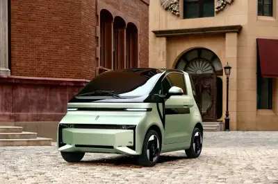 Voiturettes électriques : les stars discrètes du Mondial de l'Auto de Paris