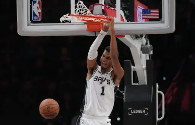 Wembanyama et les Spurs écrasent Sacramento en préparation