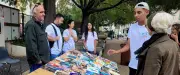 Alès : l'École de la 2e chance offre des livres en centre-ville