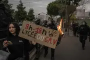 Blocage des lycées : cours suspendus dans 400 à 500 établissements lundi