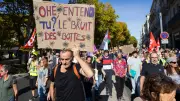Béziers : 1 500 manifestants unissent lycéens, syndicats et Gilets jaunes