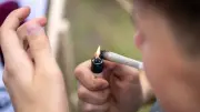CBD de synthèse : le cauchemar des consommateurs