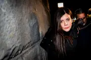Crans-Montana : Jessica Moretti réclame des indemnités, les familles outrées