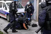 Garde à vue de lycéens : des avocats dénoncent des violences policières